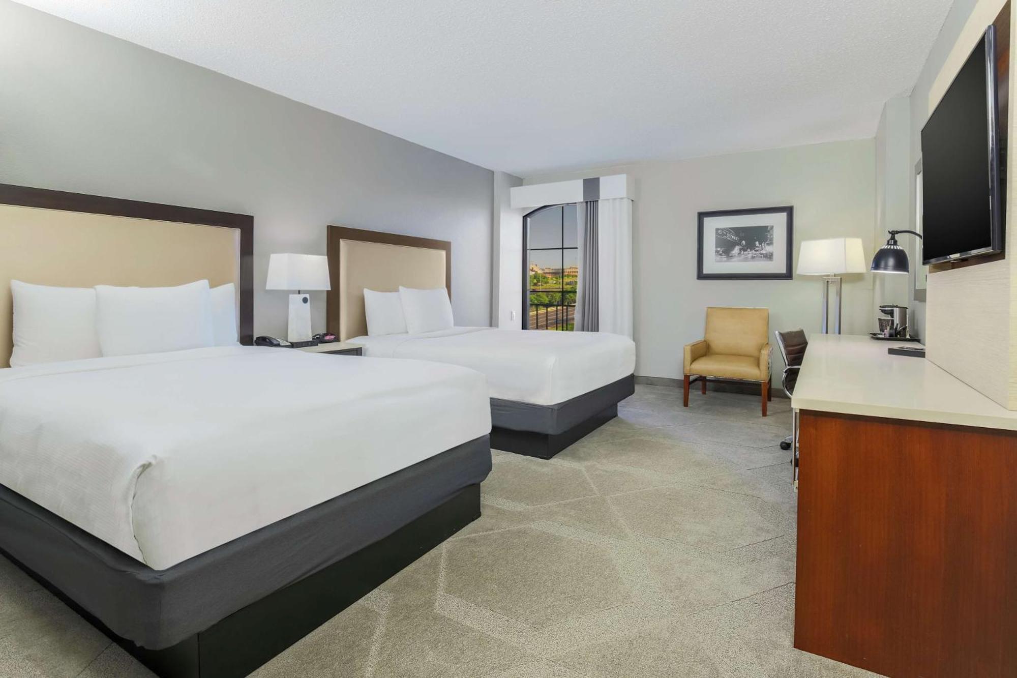 Doubletree By Hilton Austin-University Area Exterior foto